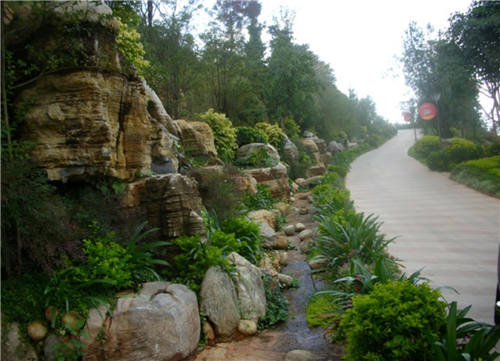 ���̰���